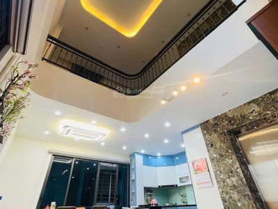 Bán nhà ngõ tây sơn, đống đa. 45m2 x 7 tầng, 7 phòng ngủ. sổ đỏ chính chủ. giá 14.3 tỷ. 1