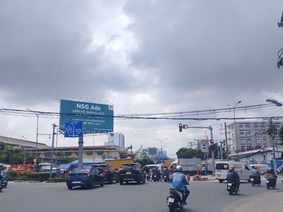 Bán nhà k300 hoàng hoa thám - 4x15m - 2 tầng view hxh 0