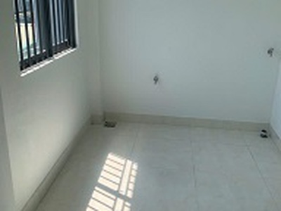 Chính chủ cần bán nhà 2 tầng mê đúc   2 mặt tiền   kiệt ô tô tới tận nhà   khu vực lê đình kỵ, đà 0
