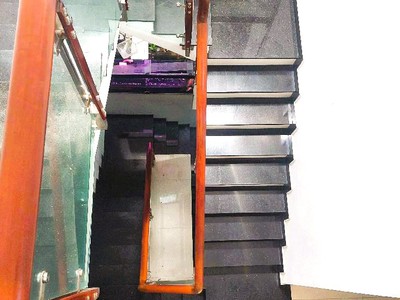 Dt 80.5m  - 3 tầng hẻm xe hơi - trần thị điệu thủ đức - 3pn 3wc - phòng ngủ tầng trệt - gần metro 2