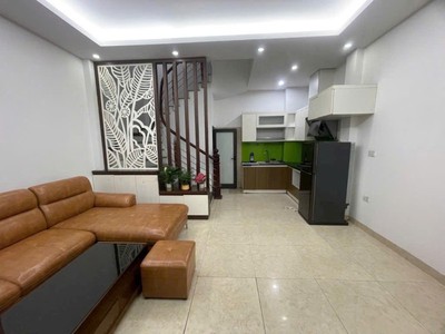 Người quen gửi bán nhà - ngọc thụy - long biên giá 7,18 tỷ - ô tô gần -  nội thất nhập đầy đủ 1