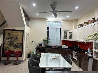 Ô tô đỗ cửa trần kim xuyến 42m 5 tầng, cách đường ô tô tránh 20m, hơn 15 tỷ 1
