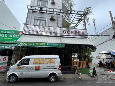 Bình tân , nhanh còn   quán cafe góc 2 mt đẹp lắm , dt : 10m x 9m, mb thuê rẻ chỉ 12 tr / 0