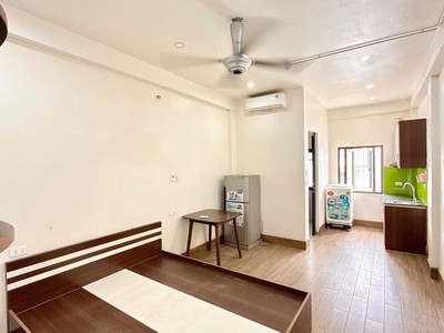 B.án nhà tại cổ nhuế siêu hot - 10 phòng cho thuê dòng tiền - 6 tầng thang máy - mặt ngõ thông kđt 3