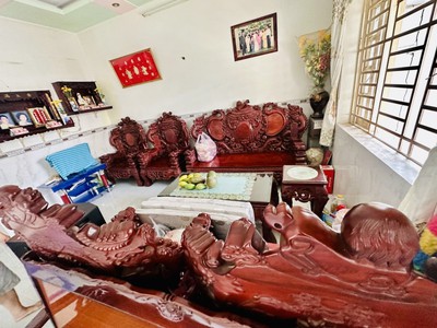 Bán nhà trong ngõ đường số 8, linh xuân, thủ đức. dt 174m2, 2 tầng, 4pn, sh, giá 6.15 tỷ. lh: 0