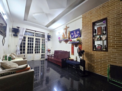 Giá chỉ 3.99 tỷ có nhà 2 tầng gần đh ngân hàng   96m    sân rộng   vị trí hiếm linh trung 0