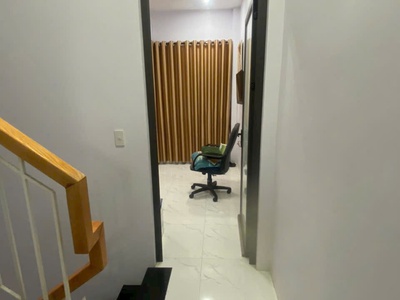Chủ chuyển công tacs hưng yên nên muốn bán nhanh nhà trong kđt trần lãm 1