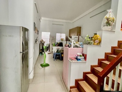 Nhà bán có 2 tầng ngang lớn bề thê-khu dân cư hiện hữu- đường đoàn văn bơ giao thương vói xóm 4