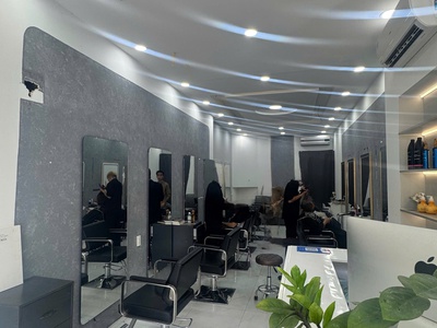 Bán nhà mặt tiền mê linh - phường nha trang dt : 92m2  giá 10,2 tỉ vui lòng liên hệ e bích  để đi 0