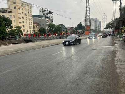 Bán nhà tam trinh - hoàng mai, dt 60 m2, 5 tầng, mặt tiền 4 m, giá 11,9 tỷ. 0