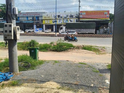 Bán đất mặt tiền quốc lộ 13, ngã tư đất thánh lên 500 mét. giá tốt, chính chủ, thuận an, bình dương 1