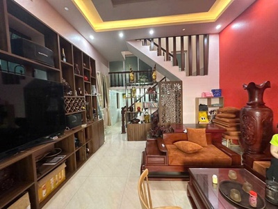 Bán nhà 5 tầng   gần phố nguyễn văn cừ   trung tâm quận long biên   diện tích 55m   giá chỉ hơn 14 1