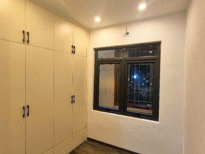 Đội cấn 16m 5 tầng 3 ngủ giá 4 tỷ 600 ngõ thông,rộng,kinh doanh 2