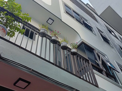 Nhà đẹp bắc từ liêm 36.2m2-5 tầng, ngõ nông, ô tô, ở ngay, giá 5.68 tỷ 0