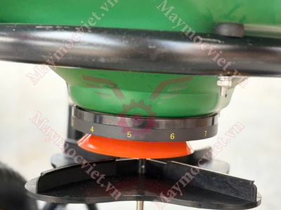 Xe rải phân bón Turbo KF2000 giá rẻ 2