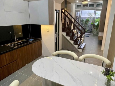 Nhà HOÀNG HOA THÁM   46m  x 4 tầng   dân xây chắc chắn   ba gác đỗ cửa   FULL NỘI THẤT   Ở NGAY 1