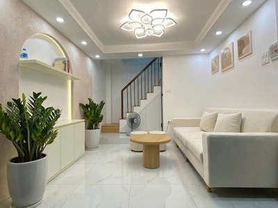 Nhà Đội Cấn - trung tâm BA ĐÌNH - ba gác đỗ cửa - 5 TẦNG ĐẸP LUNG LINH, Ở NGAY 1