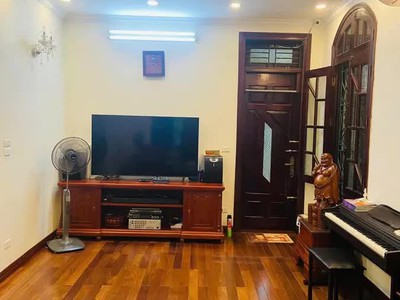 Biệt thự Linh Đàm 280m2, mặt tiền 13m, giá 68 tỷ 1