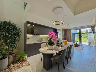  Căn Nhà 3 Lầu   Full Công Năng   Trung Tâm TP Tân An   Chính Chủ - Sổ Hồng Riêng 5