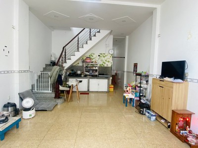Bán nhà mặt phố q.2, đường số 16, bình trưng đông. dt 73m2, 2 tầng, 3pn. sổ hồng, giá 5.69 tỷ. lh: 2