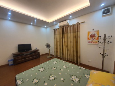 Bán nhà đại cồ việt, 140m2, 4 tầng, mặt tiền siêu khủng 8m, 46.1 tỷ, ô tô tránh, phù hợp xây tòa 0