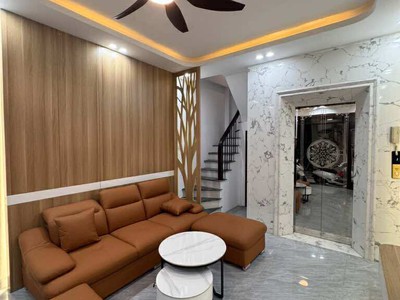 Tt hai bà trưng, nhà 5 tầng thang máy mới tinh, lô góc , full nội thất nhỉnh 8 tỷ 1