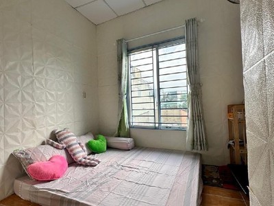 Bán nhà bhha mặt tiền , kinh doanh - gần chợ, công an, ubnd chỉ nhỉnh 1 tỷ 4