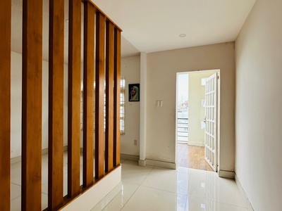 Nhà mới váo ở ngay, hoàn công đầy đủ, hỗ trợ ngân hàng, bưng ông thoàn-phú huux-phước long b-tp.thủ 1