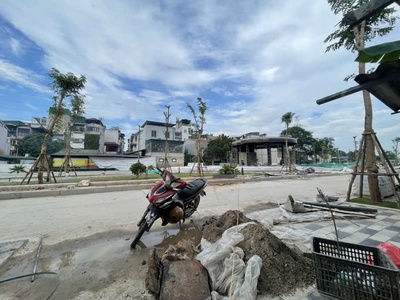 Nhà chính chủ - giá tốt - vị trí đẹp tại ngõ 28 tứ liên 3