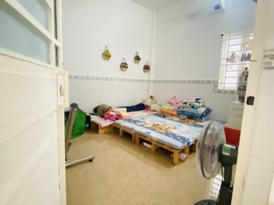 Bán nhà mặt phố q.2, đường số 16, bình trưng đông. dt 73m2, 2 tầng, 3pn. sổ hồng, giá 5.69 tỷ. lh: 3