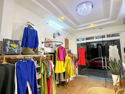 Nhà  hẻm ôtô đường nhất chi mai phường 13 quận tân bình. 2