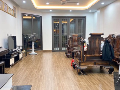 Nhà phố lâm hạ 90m2, mt6m 7 tầng thang máy dân xây, kinh doanh, 32 tỷ 2