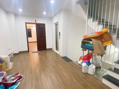 Nhà phố lâm hạ 90m2, mt6m 7 tầng thang máy dân xây, kinh doanh, 32 tỷ 4