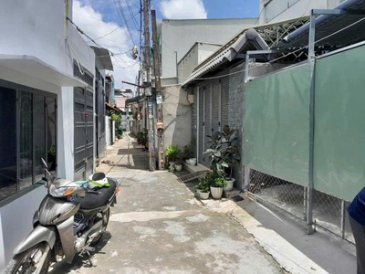 Nhà xưởng 116m2, nở hậu, lô góc   an phú đông 3 q12 4