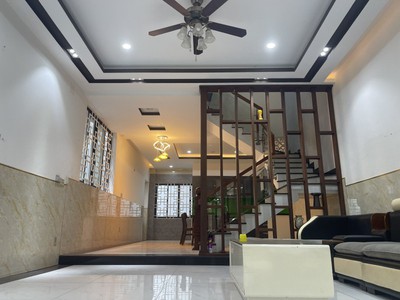 Nhà 3 mặt thoáng đường 2 tháng 9, 70m2, 4 tầng cực xịn sò, nhỉnh 4 tỷ 4