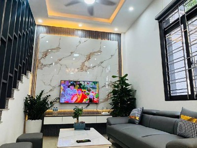Bán nhà thụy khuê 50m 5 tầng mt 4,6m ô tô đỗ - sát phố - kinh doanh - nhỉnh 14 tỷ 0