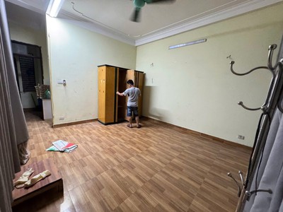 Bán nhà trung tâm quận thanh xuân lô góc ngõ ô tô kinh doanh 42m 8,2 tỷ 2