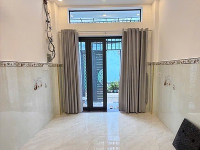 Trần xuấn soạn, nhỉnh 3tỷ, dtsd 60m2, vài bước ra mặt tiền, gần lotte. 1