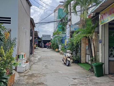 Nhà 2 mặt tiền chợ long thạnh mỹ, 85m2, giá 5.2 tỷ 2