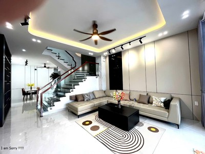Chào bán nhà 3 tầng 3 mê đúc mặt tiền số 109 đường võ an ninh, hoà xuân, đà nẵng. đường 10,5m lề 5m. 0