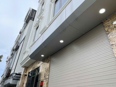 Cần bán gấp nhà hoa lâm-long biên hà mới koong   mt 6m   full nội thất   gần ô tô, sát phố   0
