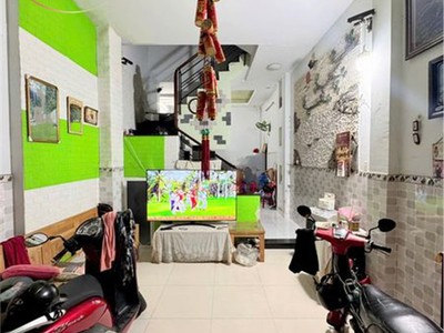 Bán nhà hxh 688/ tân kỳ tân quý, dt 4x11m, 2 lầu đúc, gần aeon mall tân phú, p. bình hưng hòa, q. 2