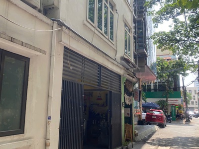Nhà nghĩa tân, cầu giấy, dt 96m, 3 tầng , mặt. tiền. 10 mét,  thuận tiện kinh doanh. 1