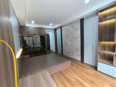 Bán nhà phân lô cổ nhuế 65m  7tầng thang máy, ô tô đỗ cổng - giá chỉ 14 tỷ 1