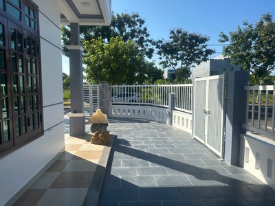 Chính chủ bán nhà mái thái góc 2 mặt tiền   vị trí đắc địa gần biển và sông 2