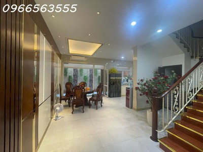 Bán biệt thự khu nam - phú mỹ hưng - quận 7 , giá tốt- 38.5 tỷ tl 0