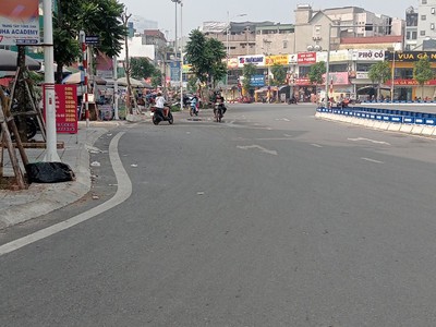 Chính chủ bán tòa nhà văn phòng cực đẹp mặt phố hồng tiến, diện tích gần 500m , xây 9 tầng  7 tầng 2
