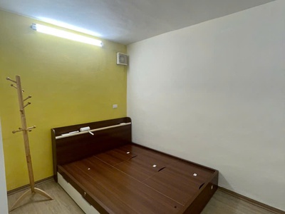 Cho thuê căn hộ C2 Kim Liên, 60m, 2 phòng ngủ, nhà sửa đẹp 9 triệu 1