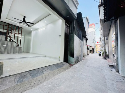 Bán Gấp Nhà 4,5 Tầng 48,2m2 Thạch Bàn - Ô Tô Tránh Gần Kề, Gần Chợ Đồng Dinh, Sổ Đỏ Sẵn Sàng 1