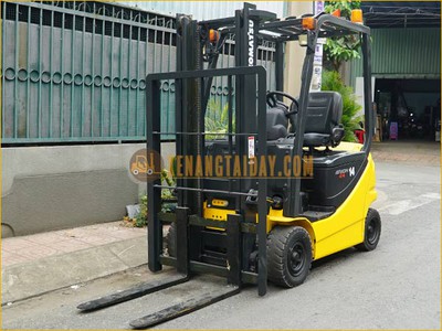 XENANGTAIDAY.COM bán xe nâng điện ngồi lái 1.5 tấn KOMATSU FB14-12 1